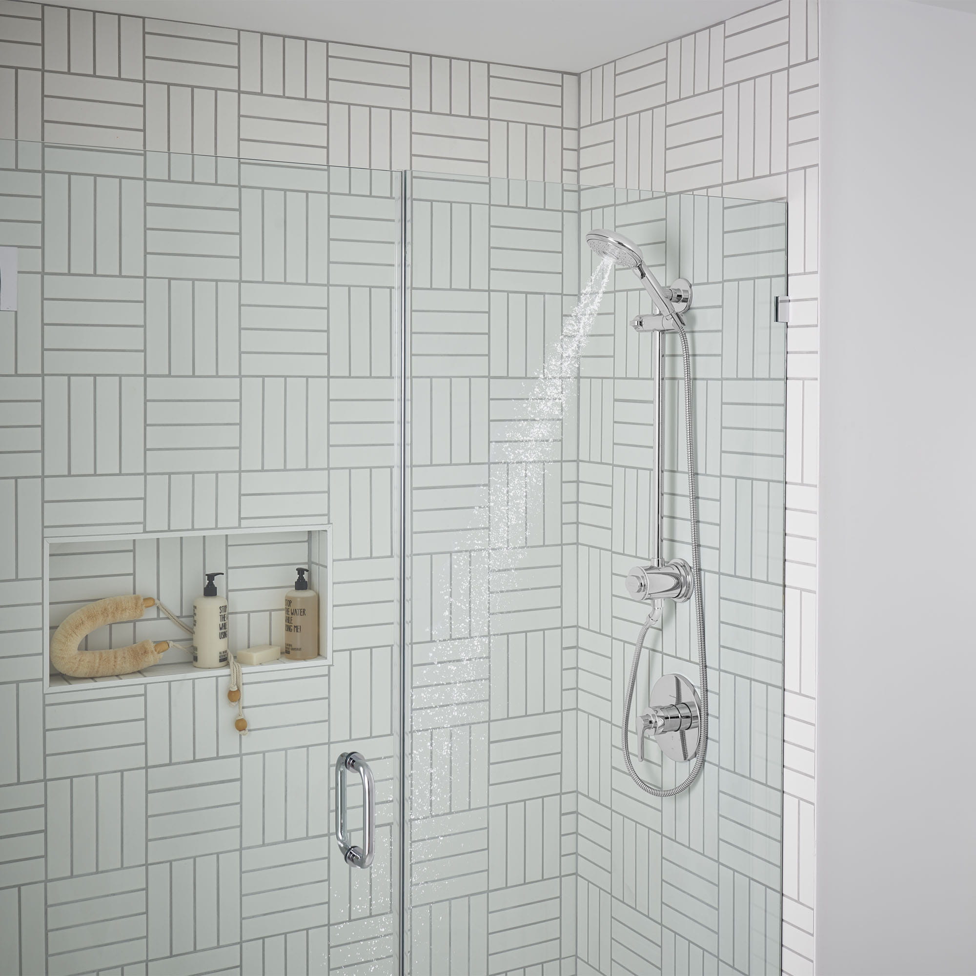 Système de douche à main à 4 jets filtré Spectra